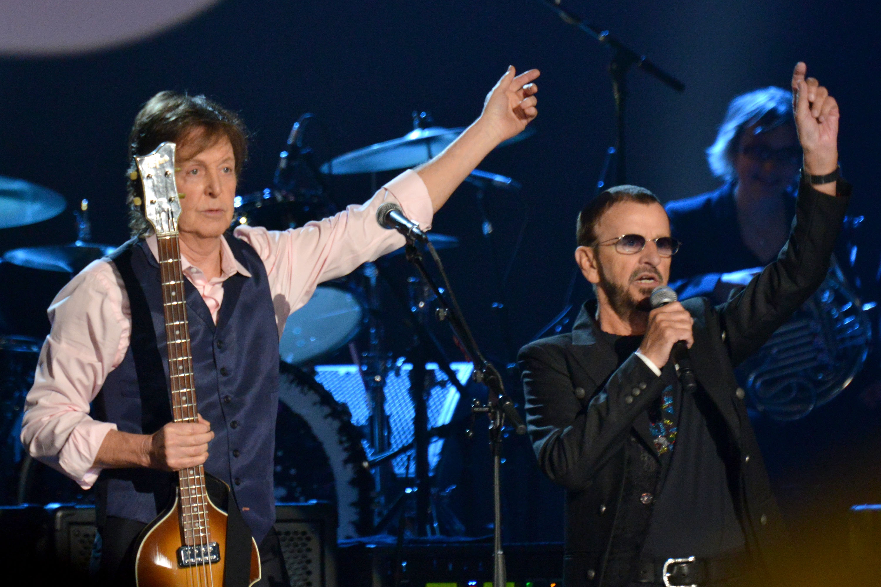 Paul McCartney and Ringo Starr perform TOGETHER! - 103.5 The Arrow